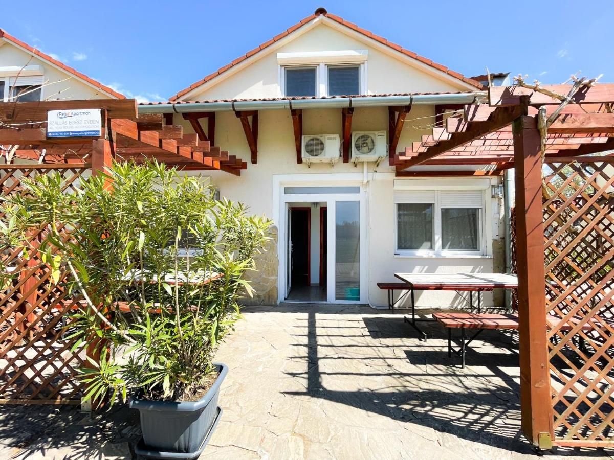 Pelso Apartman Zamárdi Buitenkant foto